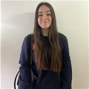 Me defino como una persona muy abierta y amable, me gustaría dar clases a niños de primaria